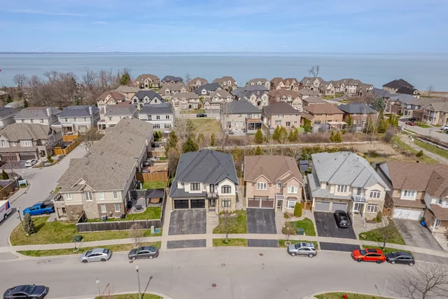 107 Galileo Drive, Stoney Creek - photo 1