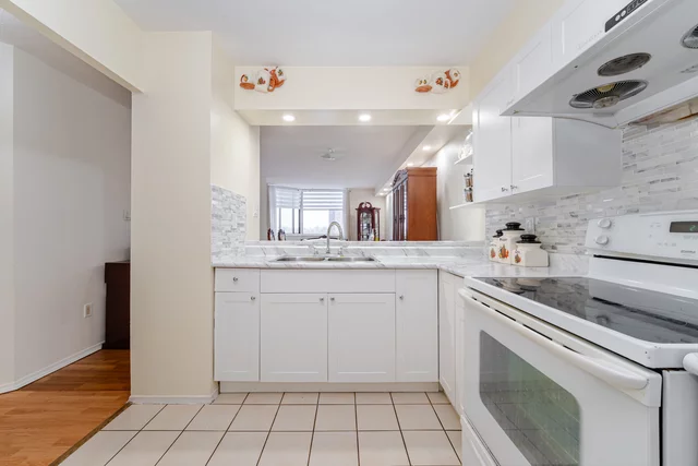 #606-234 Albion Road, Etobicoke - photo 18