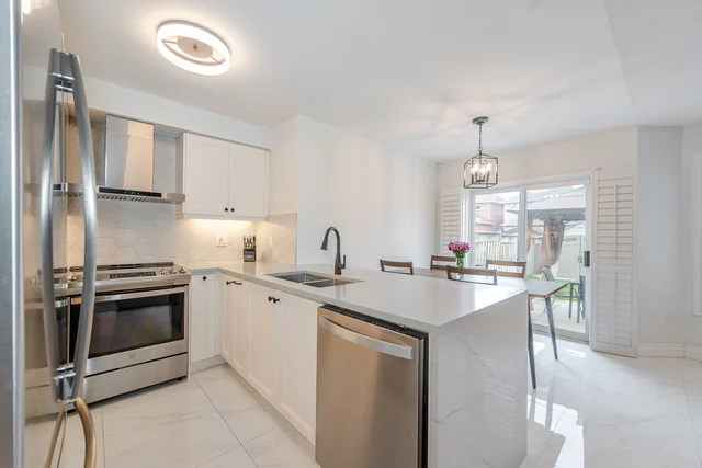 68 Sylwood Crescent, Maple - photo 15
