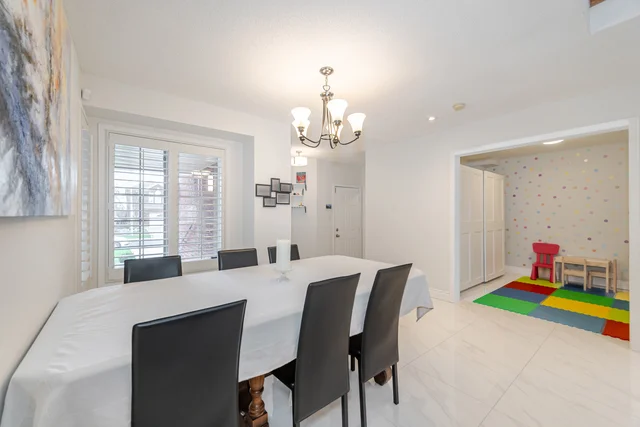 68 Sylwood Crescent, Maple - photo 24