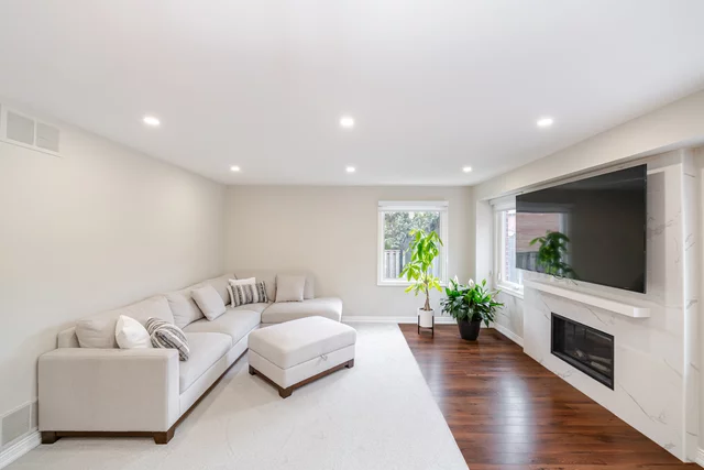 4338 Bacchus Crescent, Mississauga - photo 19