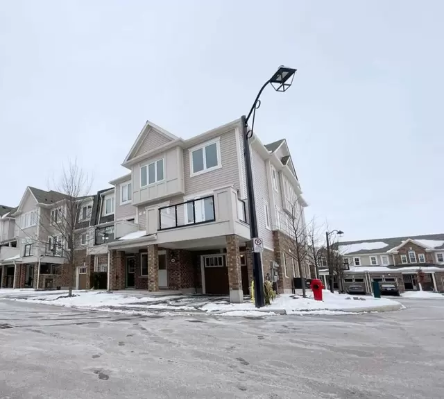 540 Goldenrod Lane, Kitchener - photo 2