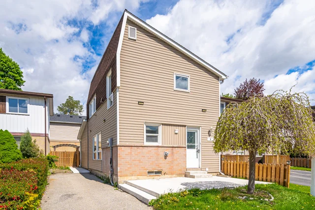 6 Hawkins Court, Brampton - photo 1
