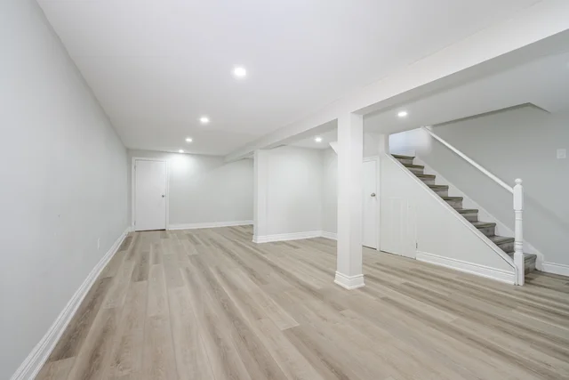 6 Hawkins Court, Brampton - photo 33