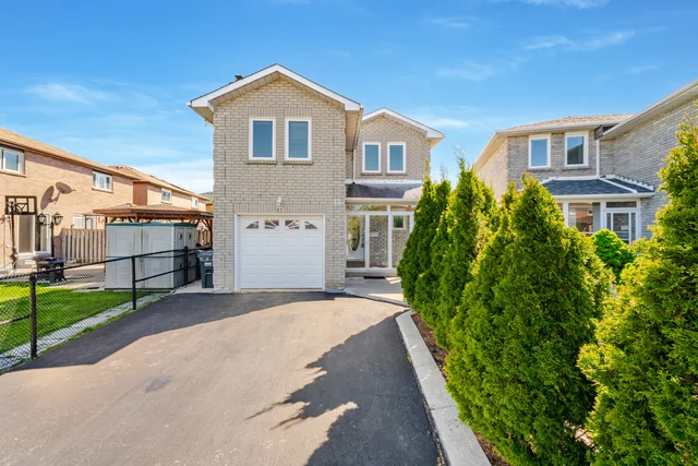 13 Oaklea Boulevard, Brampton - photo 2