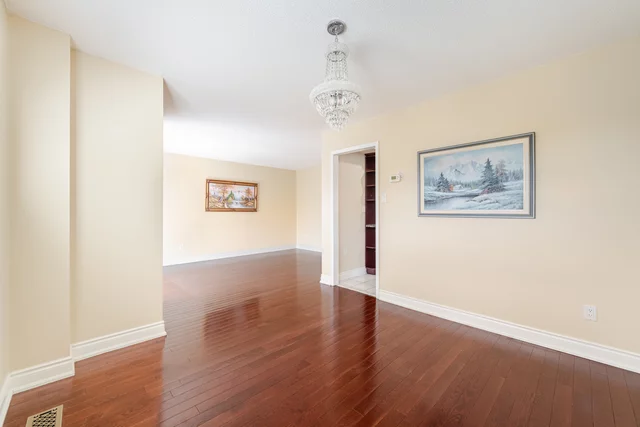 13 Oaklea Boulevard, Brampton - photo 12
