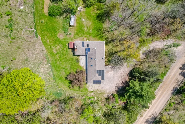 18697 Centreville Creek Road, Caledon - photo 5