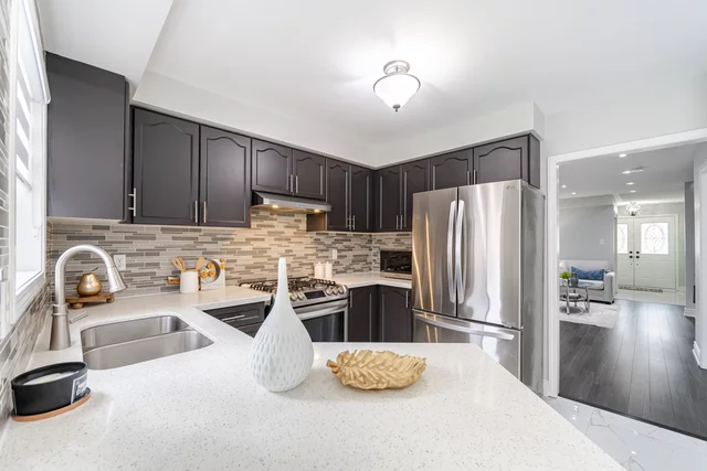 47 Saddleback Square, Brampton - photo 16