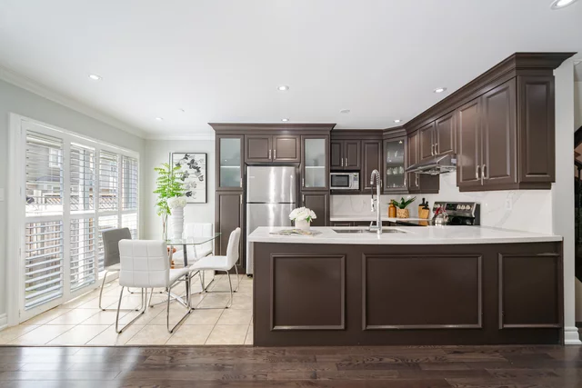 713 Ambroise Crescent, Milton - photo 18