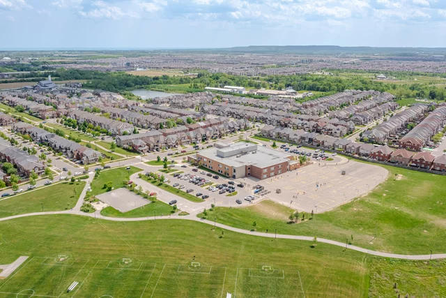 713 Ambroise Crescent, Milton - photo 46