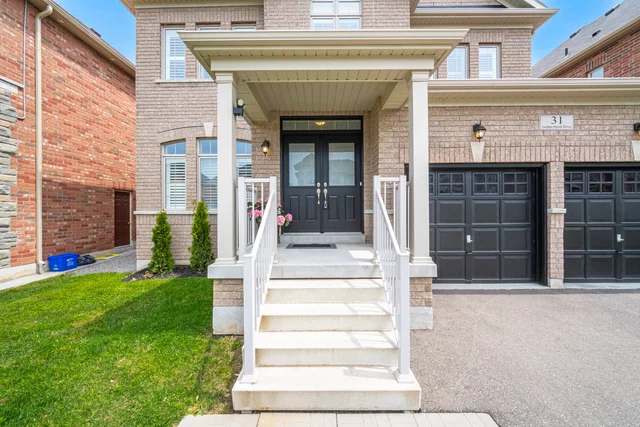 31 Golden Hawk Drive, Hamilton - photo 5