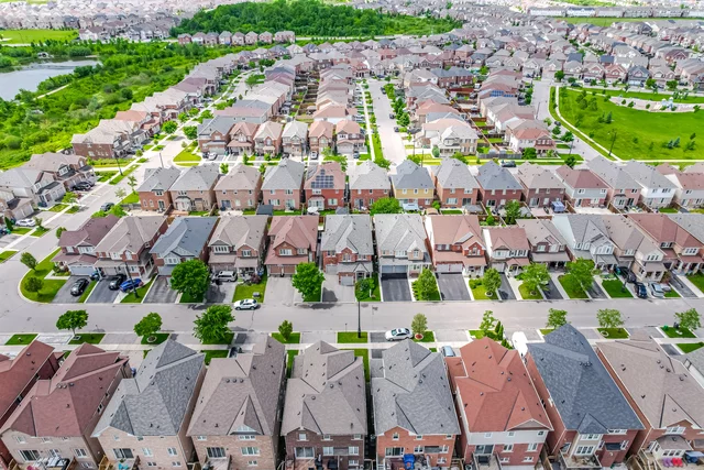 29 Miracle Trail, Brampton - photo 2