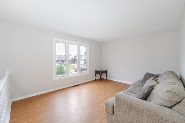 36 Poplar Crescent, Welland - photo 9