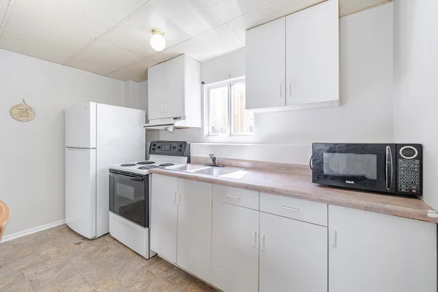 36 Poplar Crescent, Welland - photo 37