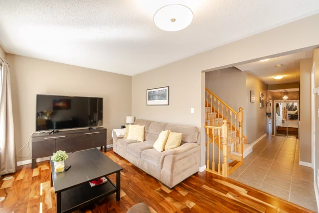 644 Marks Street, Milton - photo 8