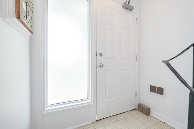 349 Frontenac Avenue, Oshawa - photo 8