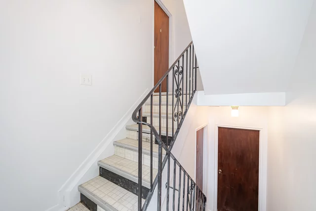 349 Frontenac Avenue, Oshawa - photo 9