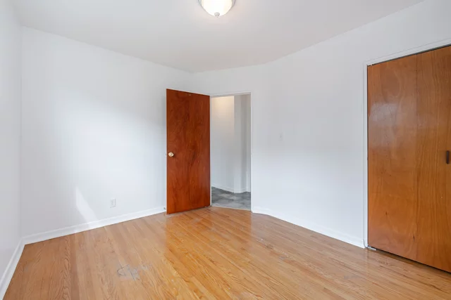 349 Frontenac Avenue, Oshawa - photo 24