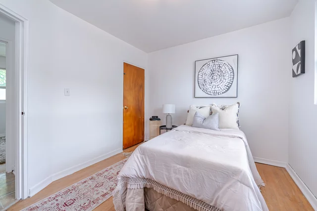 349 Frontenac Avenue, Oshawa - photo 49