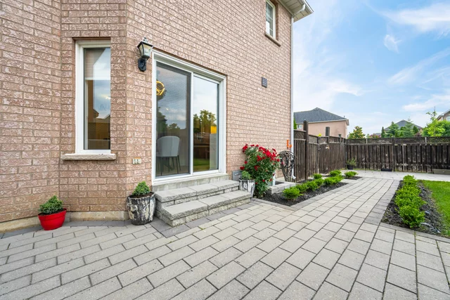 107 Hawker Road, Maple - photo 65