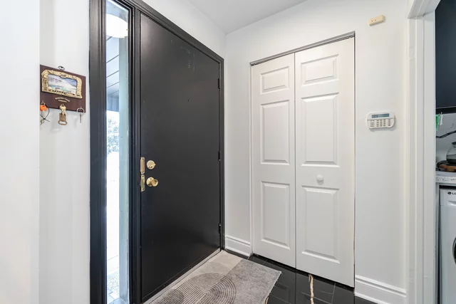 2230 Buttonbush Cres, Mississauga - photo 4