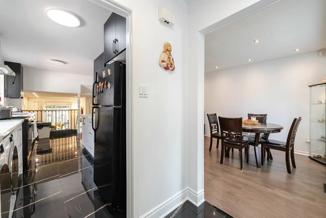2230 Buttonbush Cres, Mississauga - photo 5