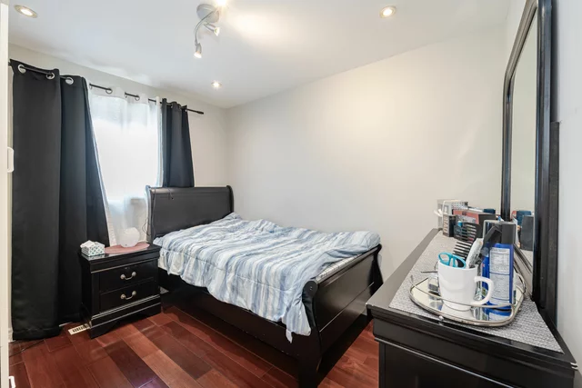 2230 Buttonbush Cres, Mississauga - photo 17