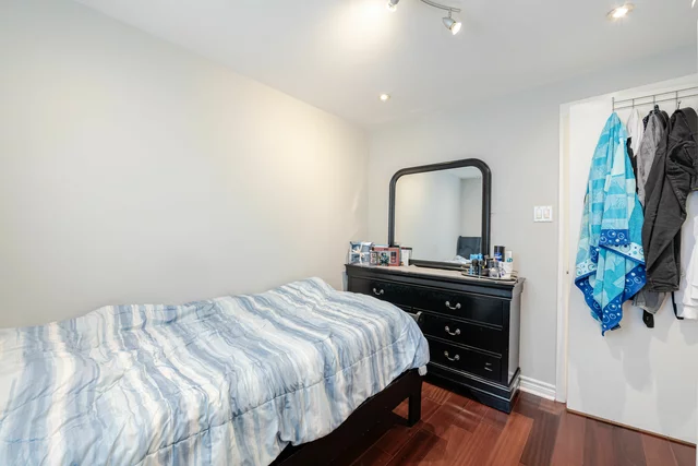 2230 Buttonbush Cres, Mississauga - photo 18