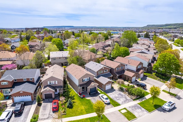 82 Laurier Avenue, Milton - photo 5