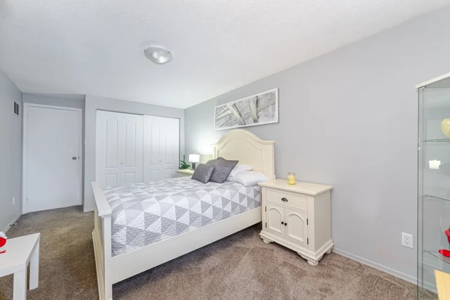 82 Laurier Avenue, Milton - photo 51