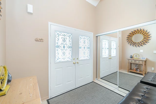 208 Van Scott Drive, Brampton - photo 7