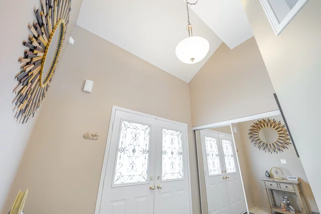 208 Van Scott Drive, Brampton - photo 8
