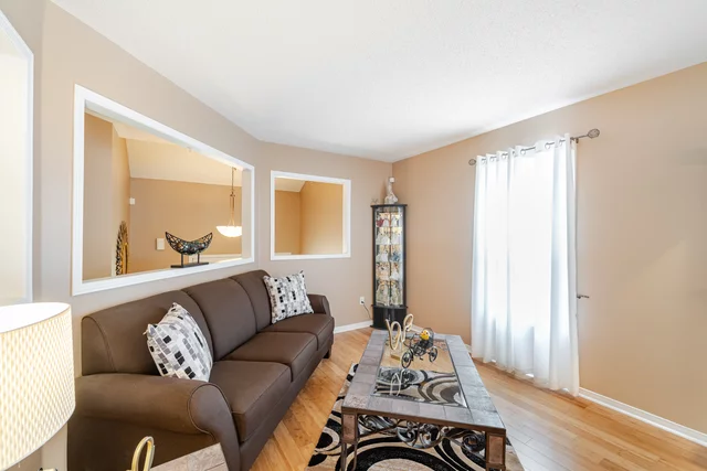 208 Van Scott Drive, Brampton - photo 11