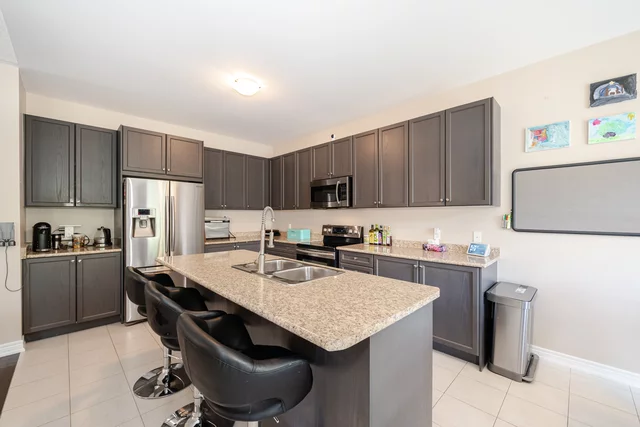 52 Twistleton Street, Caledon - photo 11