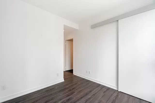 #518-20 Edward Street, Toronto - photo 23