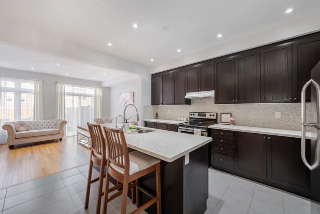 49 Walter Proctor Road, East Gwillimbury - photo 8