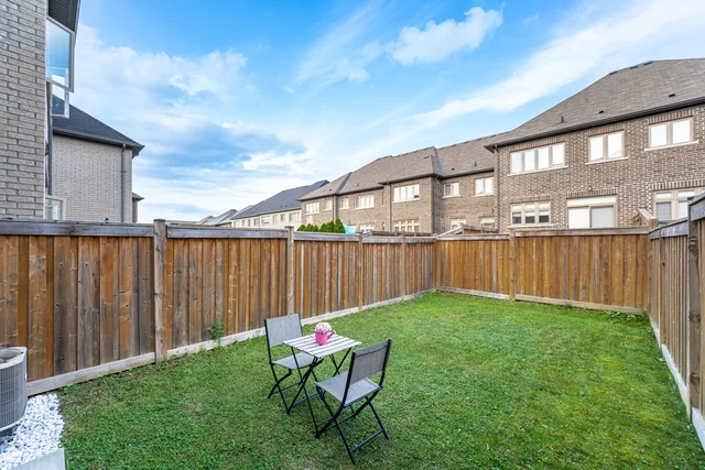 49 Walter Proctor Road, East Gwillimbury - photo 40
