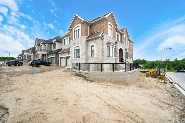 76 James Walker Avenue, Caledon - photo 4