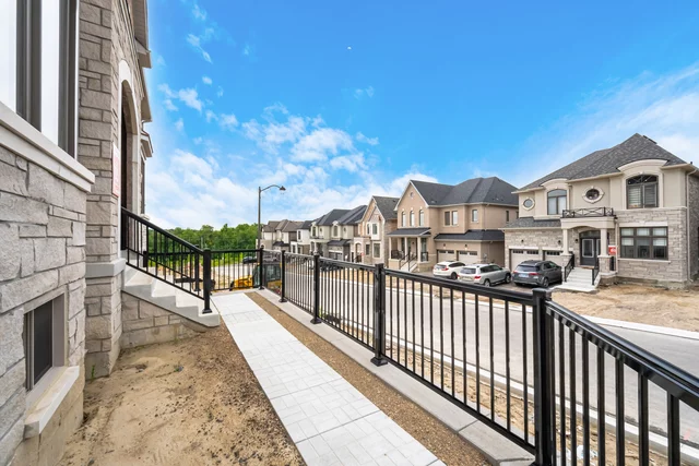 76 James Walker Avenue, Caledon - photo 8