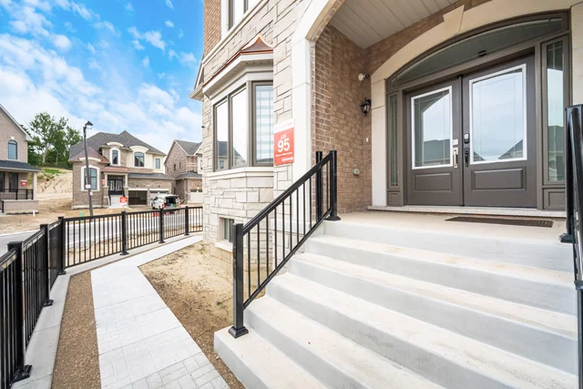 76 James Walker Avenue, Caledon - photo 9