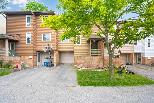 117 Lynden Circle, Georgetown - photo 1