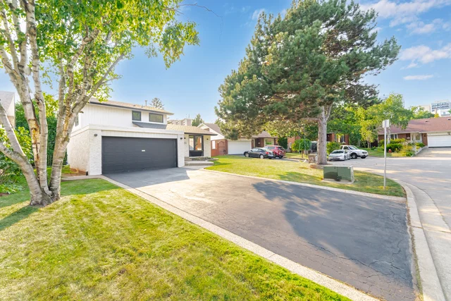 351 Lynn Place, Oakville - photo 3
