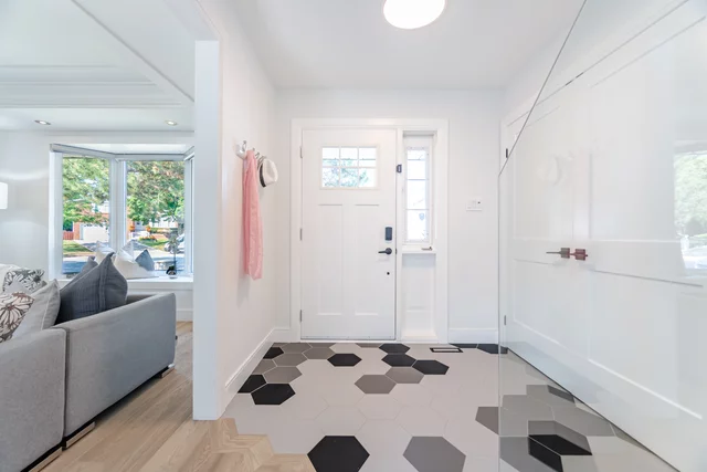 351 Lynn Place, Oakville - photo 6