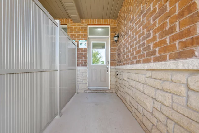 127 Holbrook Court, Milton - photo 12