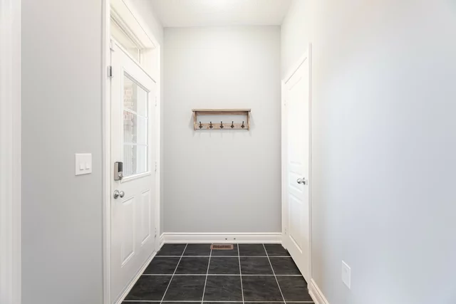 127 Holbrook Court, Milton - photo 13