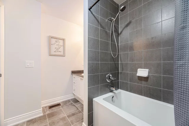 127 Holbrook Court, Milton - photo 44
