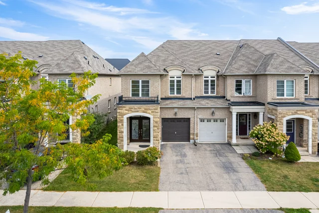 2461 Grand Oak Trail, Oakville - photo 1