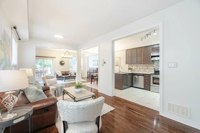 2461 Grand Oak Trail, Oakville - photo 11