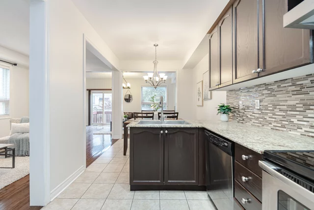 2461 Grand Oak Trail, Oakville - photo 19