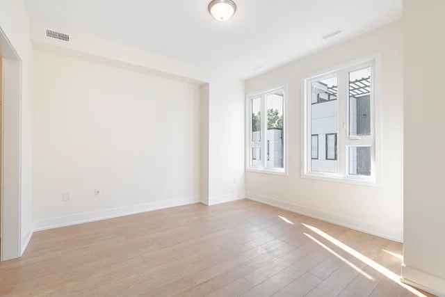 18 Mariner’s Pier Way, Orillia - photo 22